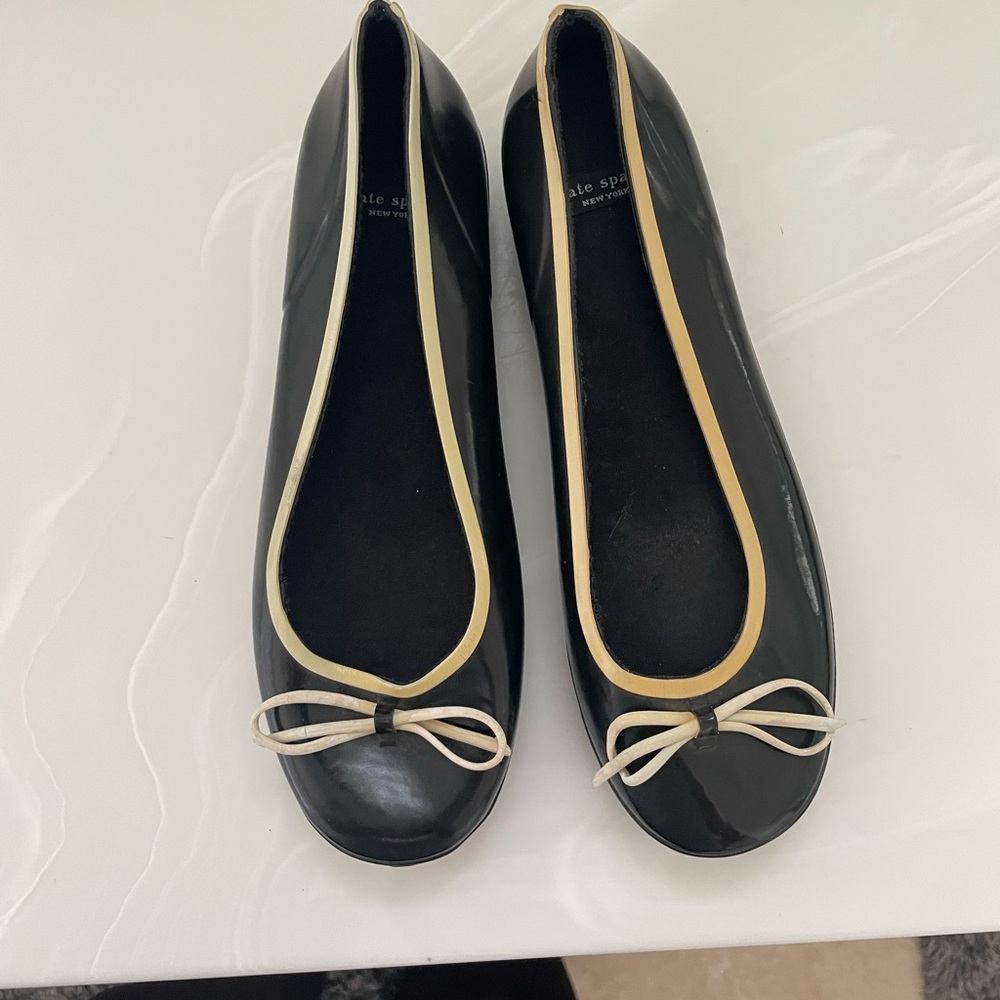 Used kate spade Black rubber Ballet Flats w/Cream Trim & Bow